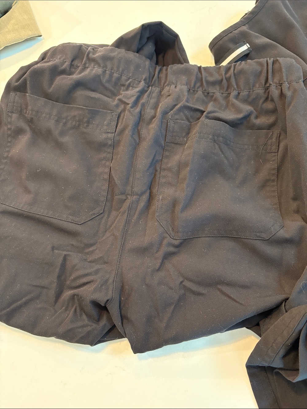 koi Black scrubs - Picture 6 of 6